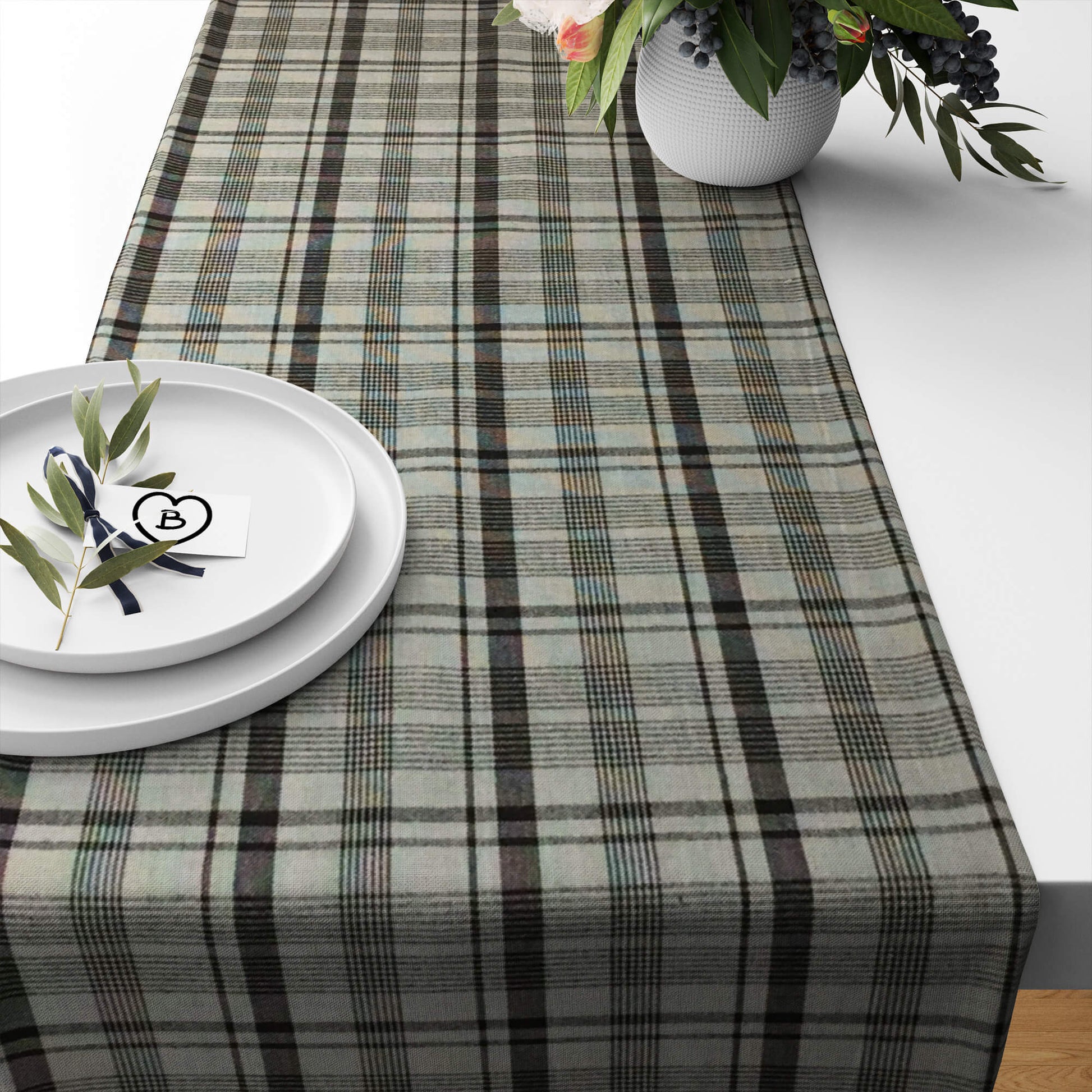 Gray and Black Plaid Homespun Table Runners - h1074