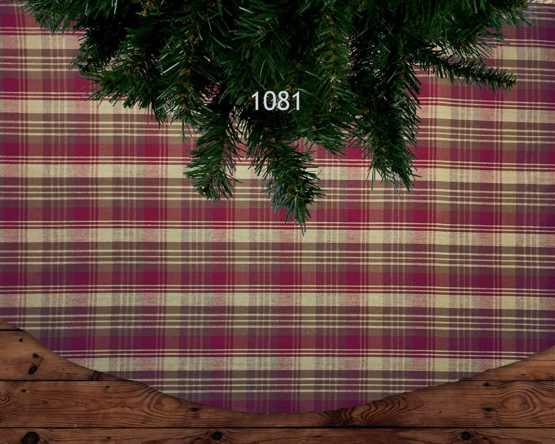 Red, Brown, and Tan Homespun Plaid Christmas Tree Skirts pattern 1081